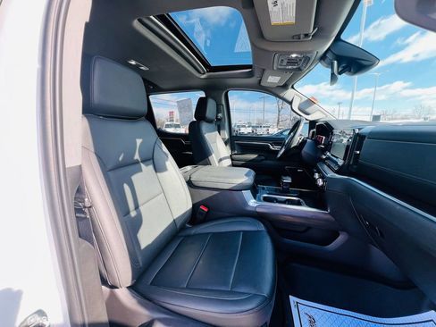 Used 2024 GMC Sierra 1500 SLT w/ SLT Premium Plus Package image 42