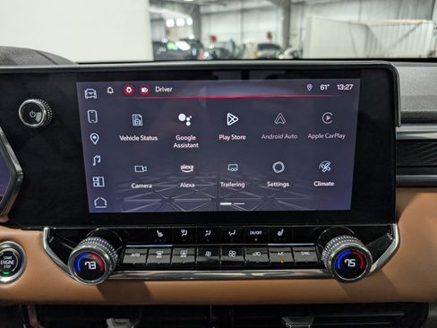 Used 2024 GMC Canyon AT4 w/ Technology Package image 26