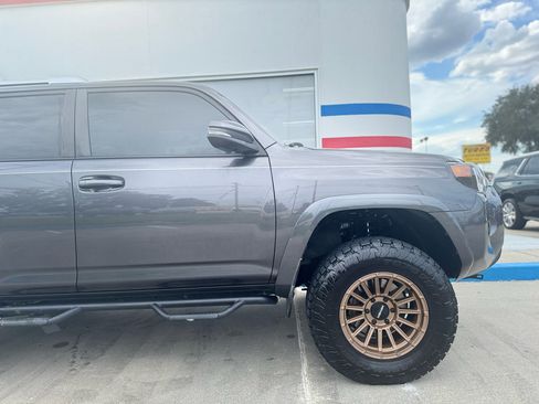 Used 2018 Toyota 4Runner SR5 image 22