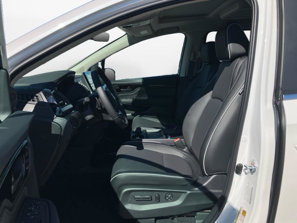 New 2027 Honda Odyssey Touring image 9