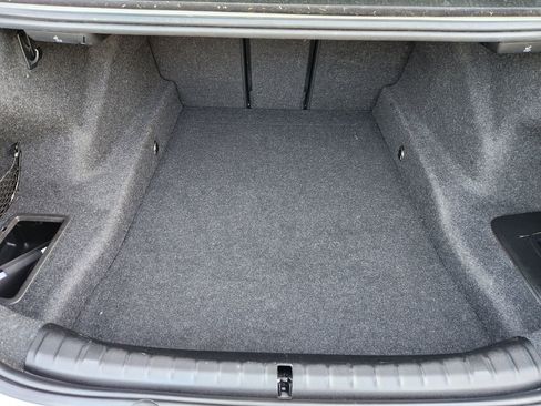 Used 2021 BMW 530i 530i w/ Convenience Package image 33