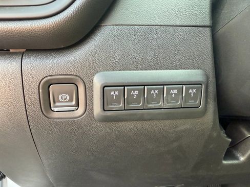 New 2025 Chevrolet Silverado 3500 W/T w/ WT Convenience Package AWD/4WD image 15