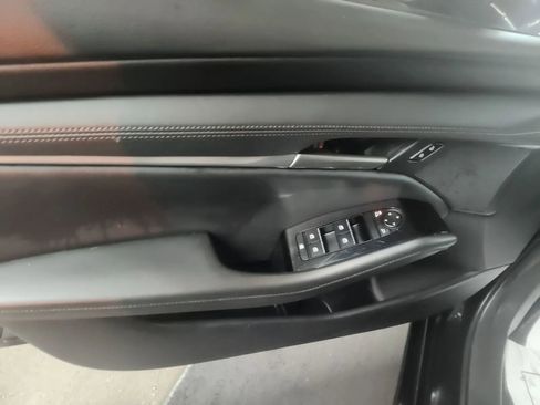 Used 2025 MAZDA MAZDA3 s FWD image 11