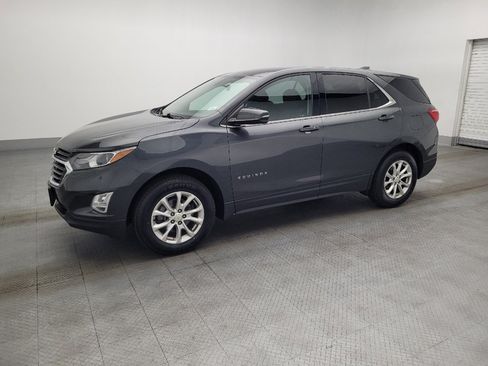 Used 2018 Chevrolet Equinox LT image 2