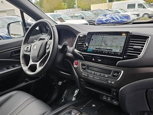 Certified 2025 Honda Ridgeline TrailSport image 10
