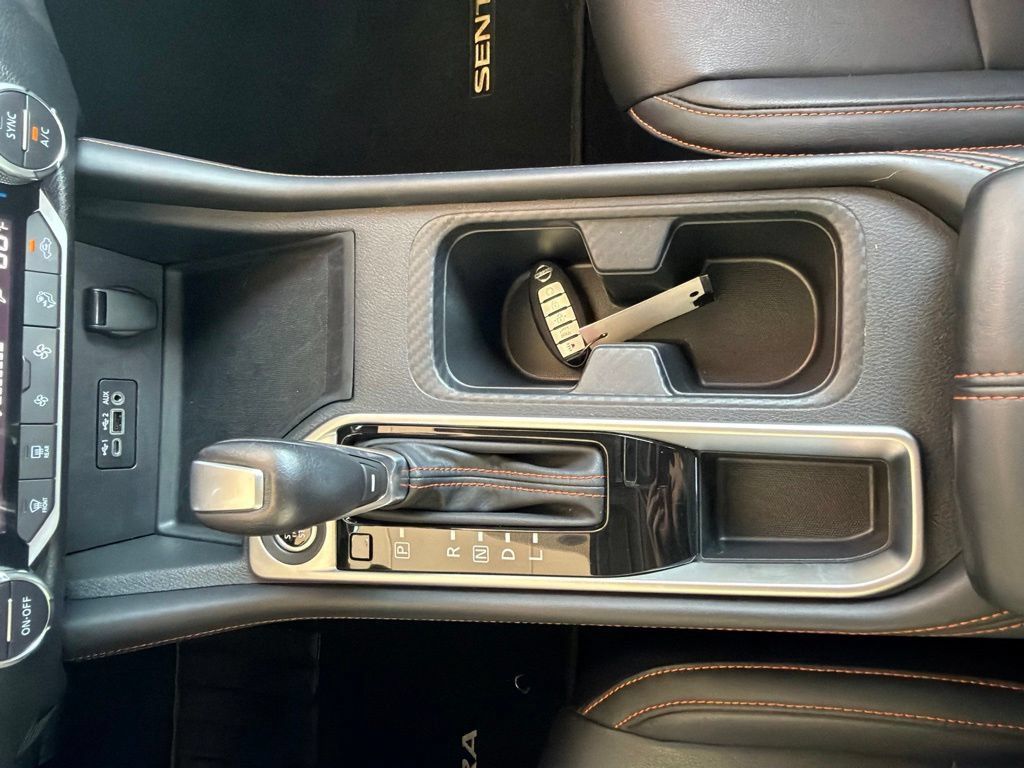 Used 2022 Nissan Sentra SR w/ SR Premium Package FWD image 31