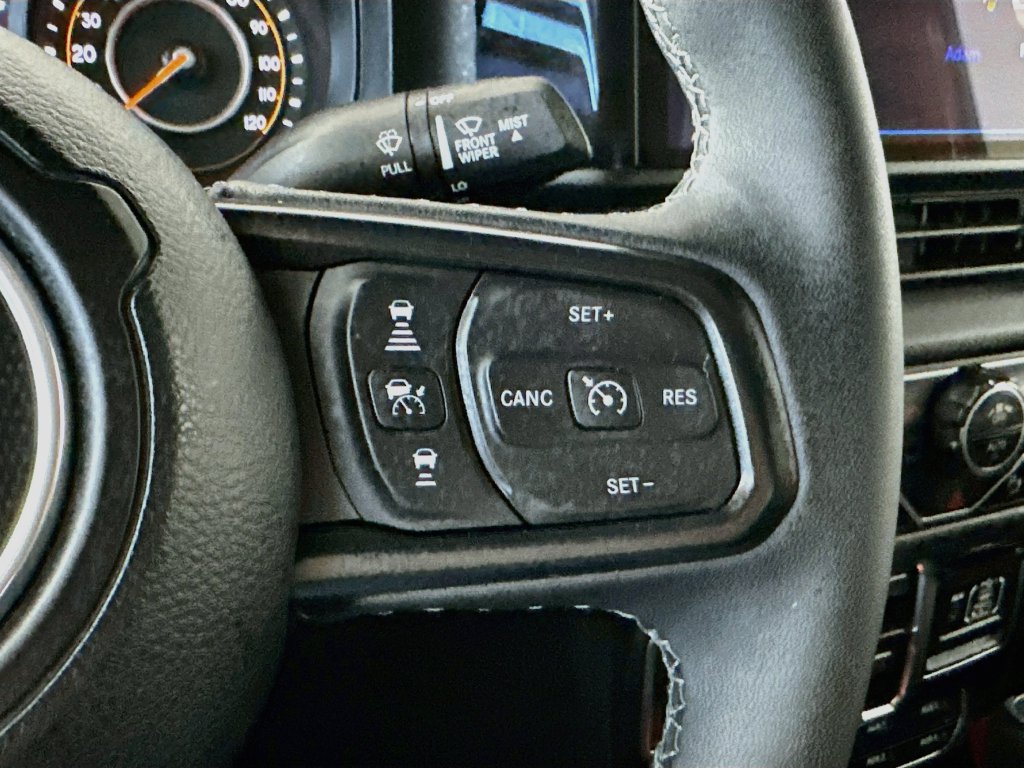 Used 2025 Jeep Gladiator Rubicon AWD/4WD image 26