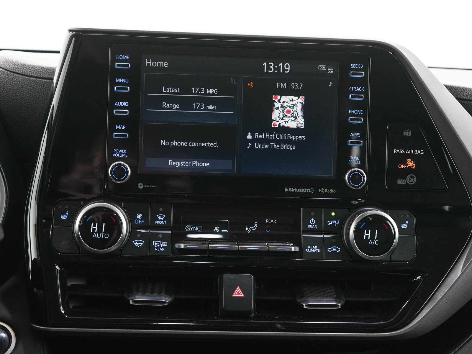 Used 2020 Toyota Highlander XLE AWD/4WD image 19