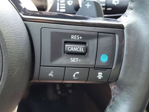 Certified 2022 Nissan Pathfinder SL w/ SL Black Package FWD image 13