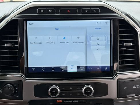 Used 2022 Ford F250 Lariat w/ Lariat Value Package AWD/4WD image 15