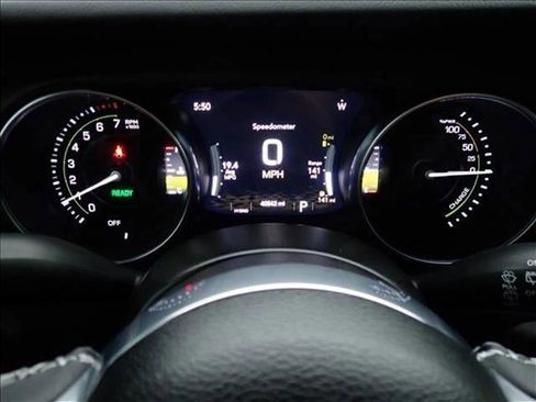 Used 2023 Jeep Wrangler Unlimited Sahara AWD/4WD image 23
