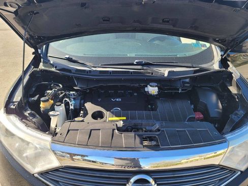 Used 2016 Nissan Quest SV FWD image 18