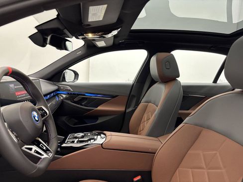 New 2026 BMW i5 M60 AWD/4WD image 24
