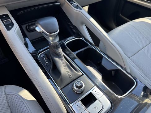 Used 2022 Kia Telluride EX w/ EX Premium Package image 25