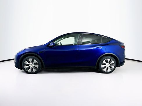 Used 2024 Tesla Model Y Long Range AWD/4WD image 4