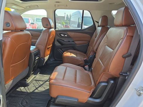Used 2019 Chevrolet Traverse High Country AWD/4WD image 32