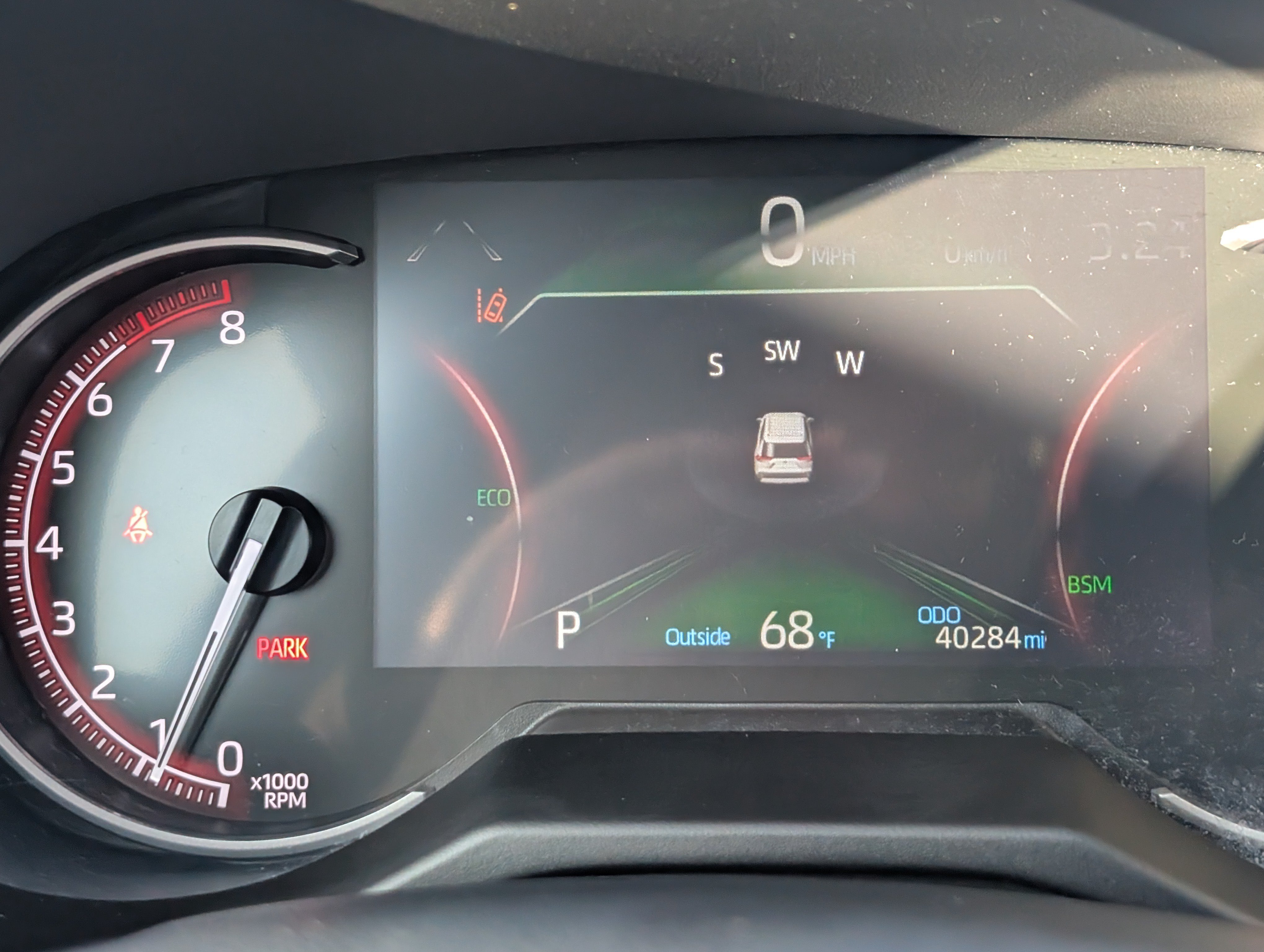 Used 2024 Toyota RAV4 LE AWD/4WD image 23