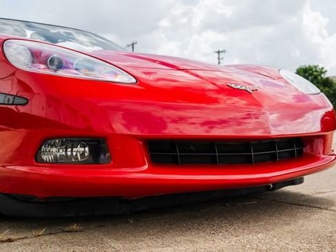 Used 2006 Chevrolet Corvette Convertible image 24