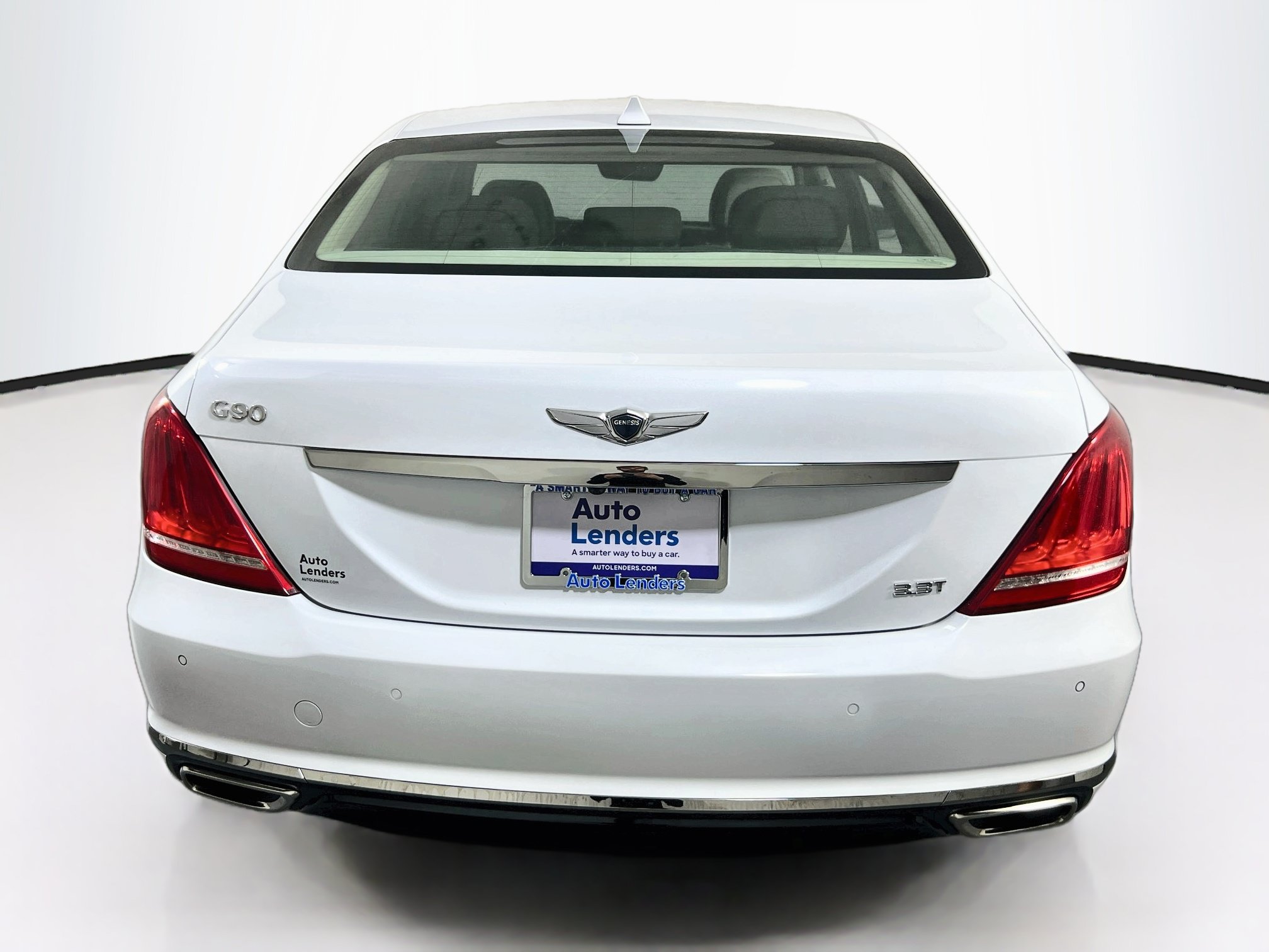 Used 2019 Genesis G90 3.3T Premium RWD image 6