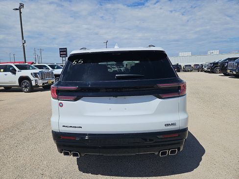 New 2026 GMC Acadia Denali Ultimate w/ LPO, Floor Liner Package FWD image 4