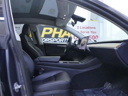 Used 2023 Tesla Model Y AWD image 8