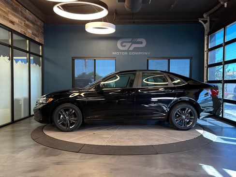 Used 2023 Volkswagen Jetta SE FWD image 6