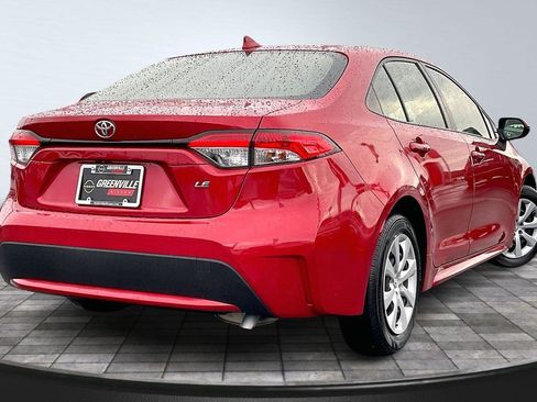 Used 2021 Toyota Corolla LE image 14