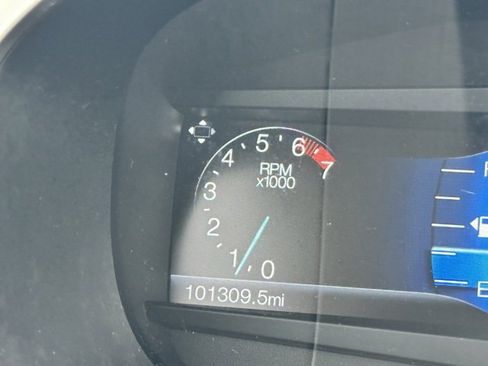 Used 2018 Ford Edge SEL w/ Equipment Group 201A image 17