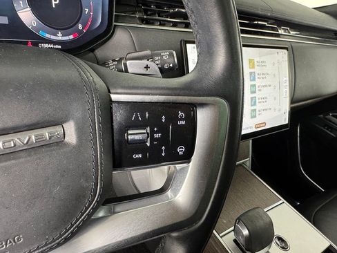 Used 2024 Land Rover Range Rover SE AWD/4WD image 19