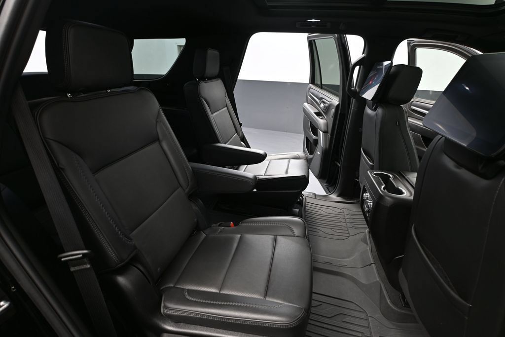 Used 2024 GMC Yukon Denali w/ Denali Reserve Package AWD/4WD image 42