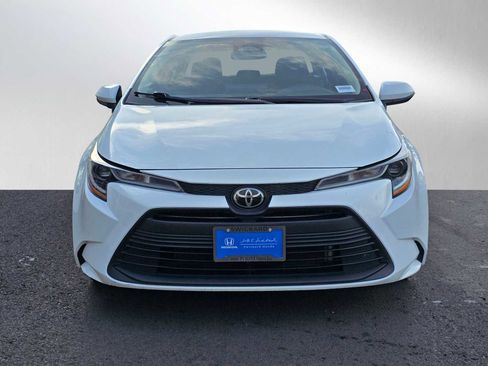 Used 2023 Toyota Corolla LE image 8