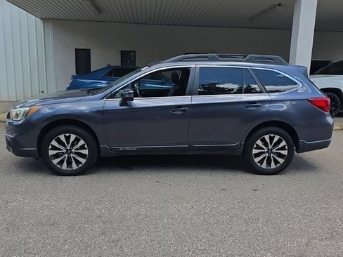 Used 2016 Subaru Outback 2.5i Limited AWD/4WD image 2