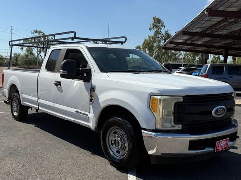 Used 2017 Ford F250 XL w/ Power Equipment Group RWD image 16