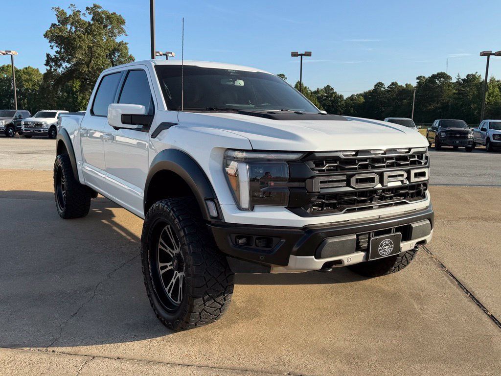 Used 2025 Ford F150 Raptor AWD/4WD image 9