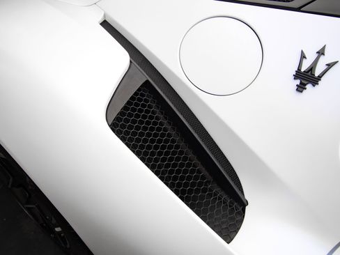Used 2022 Maserati MC20 Coupe RWD image 40