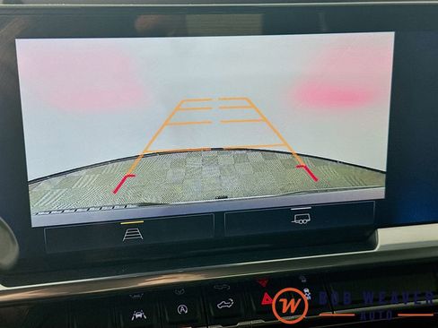 Used 2022 Chevrolet Silverado 1500 LT image 14