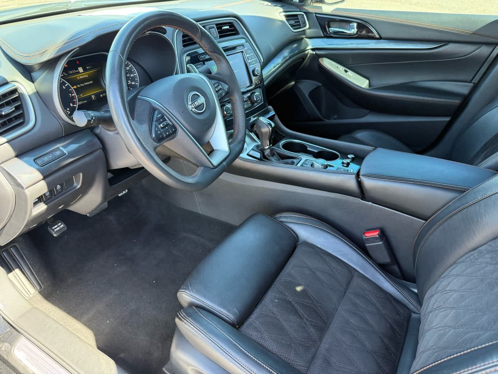 Used 2023 Nissan Maxima SR w/ Sport Mat Group FWD image 12