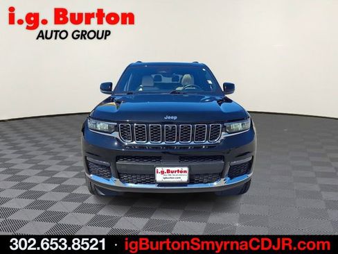 Used 2023 Jeep Grand Cherokee L Limited w/ Luxury Tech Group II image 2