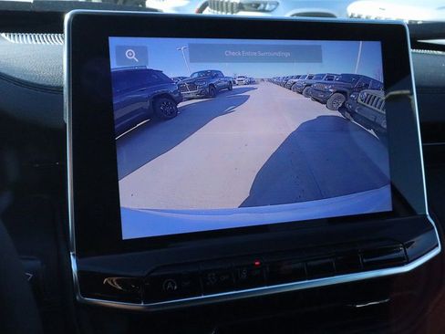 New 2026 Jeep Compass Latitude image 7