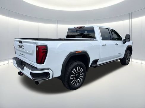 Used 2026 GMC Sierra 2500 Denali Ultimate AWD/4WD image 5