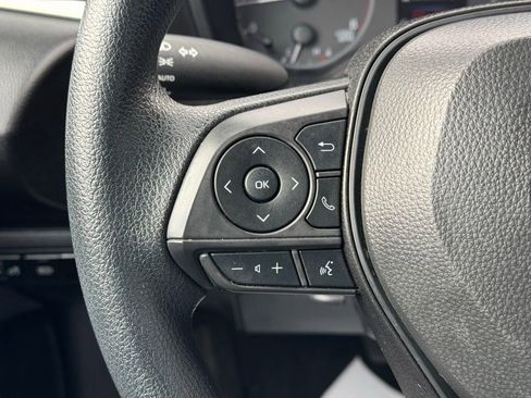 Used 2025 Toyota Corolla LE image 36