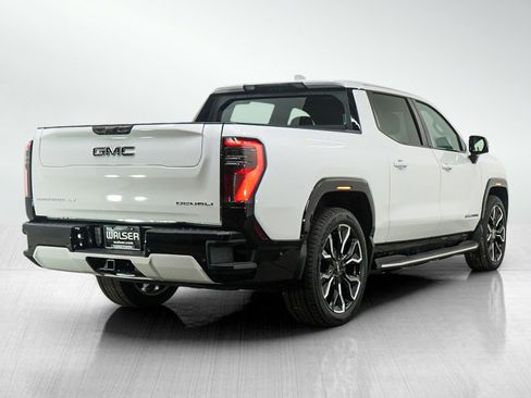 Used 2025 GMC Sierra EV Denali image 5