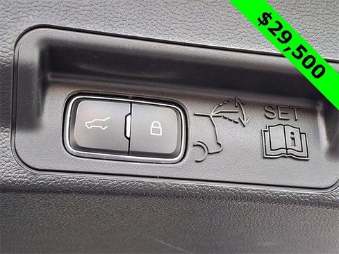 Used 2023 Ford Explorer ST-Line w/ Class IV Trailer Tow Package image 31