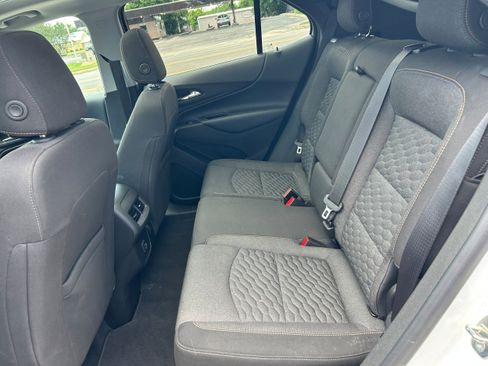 Used 2019 Chevrolet Equinox LT FWD image 30