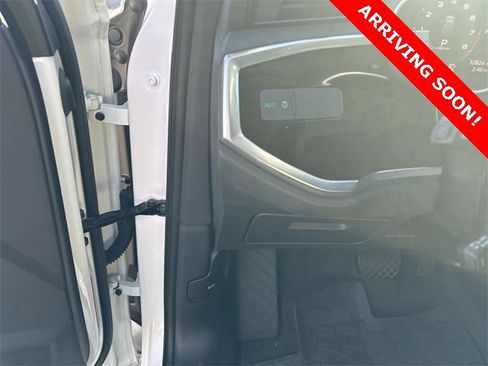 Used 2021 Audi Q3 2.0T Premium w/ Convenience Package image 8