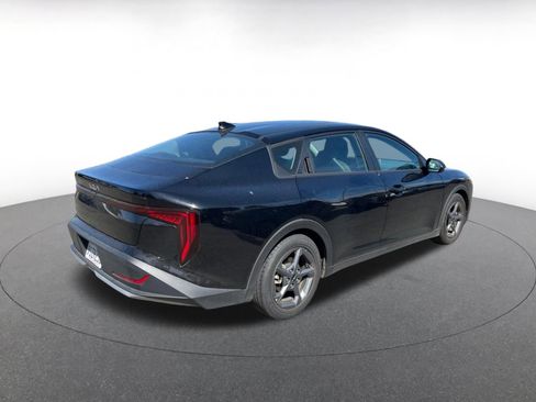 Used 2025 Kia K4 FWD image 7