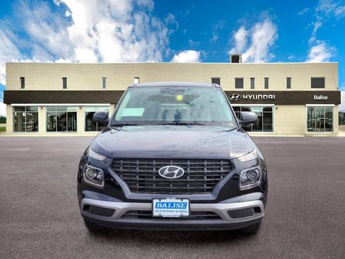 New 2026 Hyundai Venue SE FWD image 8
