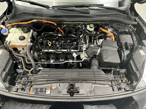 Used 2020 Ford Escape Titanium AWD/4WD image 20