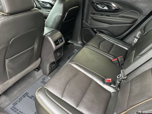 Certified 2022 GMC Terrain AT4 w/ Infotainment Package II AWD/4WD image 14