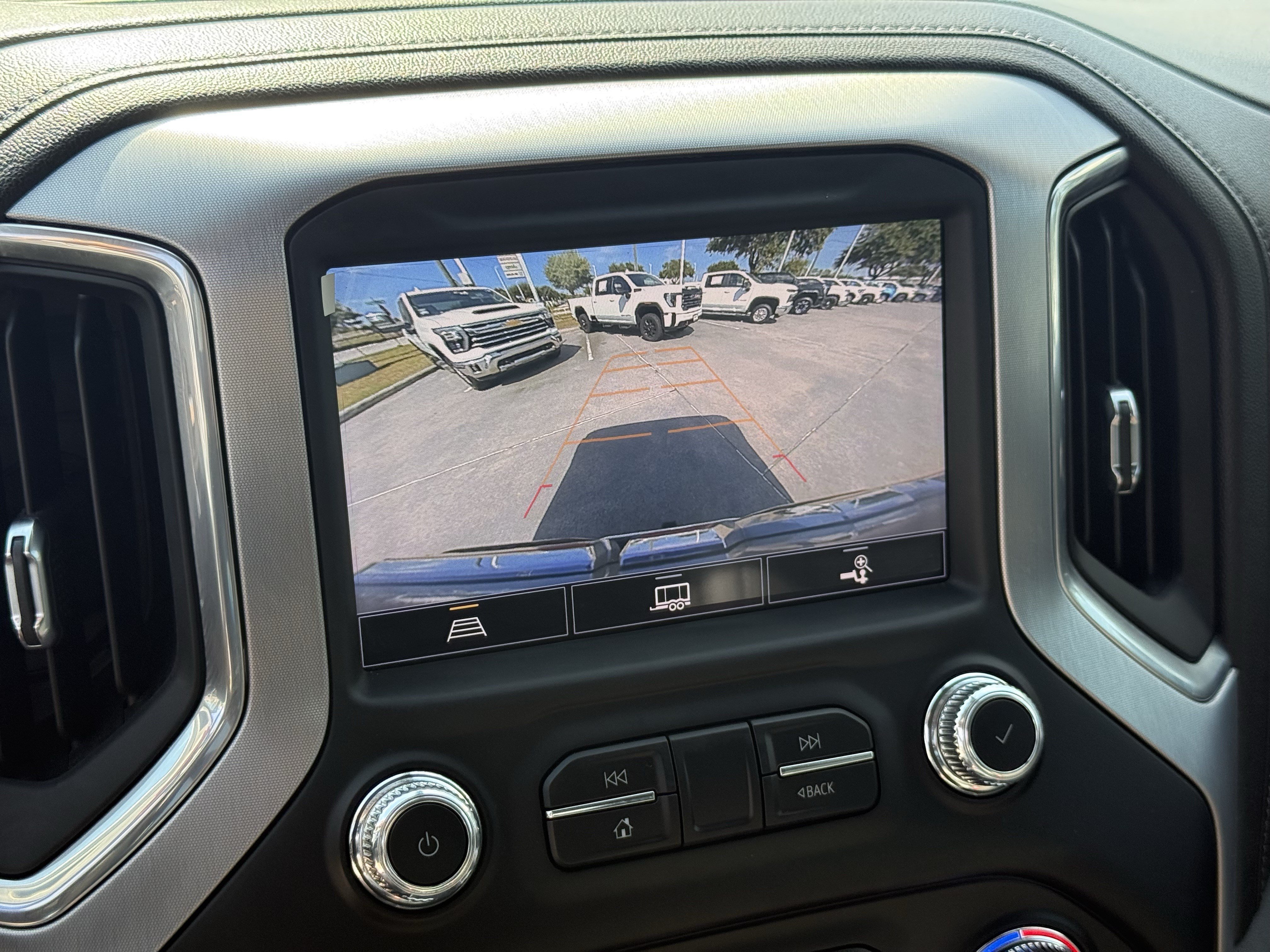Used 2021 GMC Sierra 1500 SLT RWD image 21